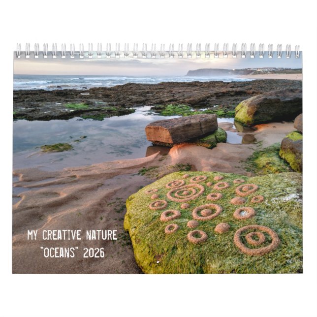 Oceans 2026 Landart Calendar pebbles beach art Kalender (Titelbild)