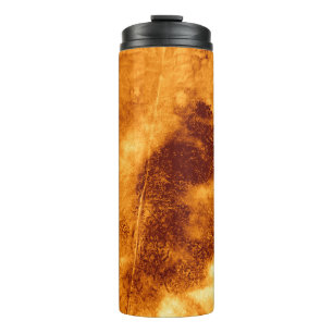 Ockerfarbene Gefärbte Krawatte. Abstrakte Textur. Thermosbecher