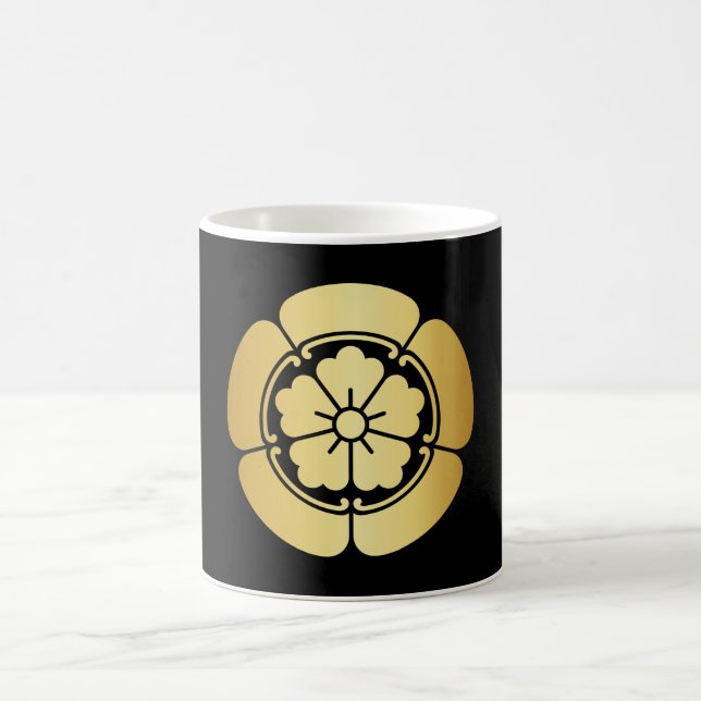 Oda Nobunaga Japanisches Familienwappen Kaffeetasse (Mittel)