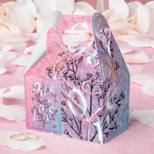 Ode to Liebe Gefallen Box von Adiela Akoo Geschenkschachtel