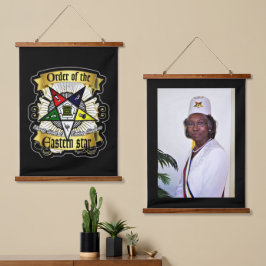 OES WANDTEPPICH MIT HOLZRAHMEN