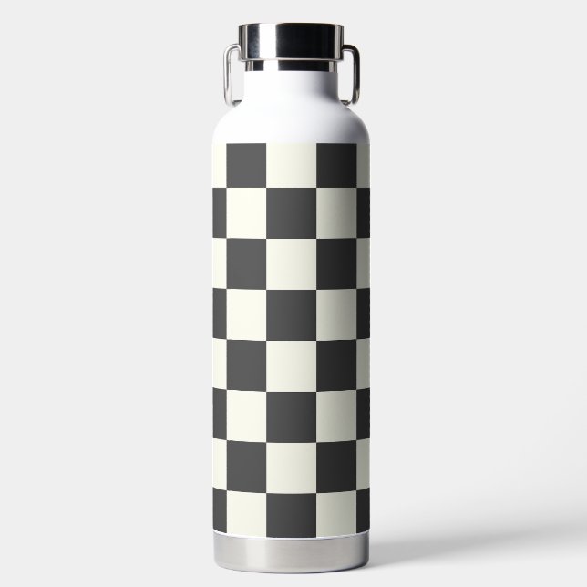 Off Black and Off White Checkerboard Trinkflasche (Vorderseite)