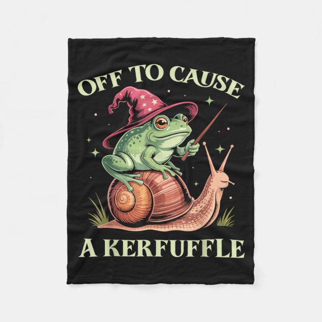 Off To Cause A Kerfuffle Whimsical Wizard Frog Mem Fleecedecke (Vorderseite)