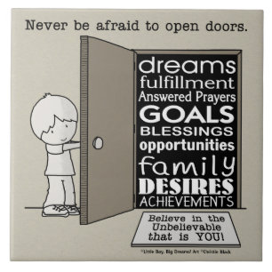 Offene Türen Fliese