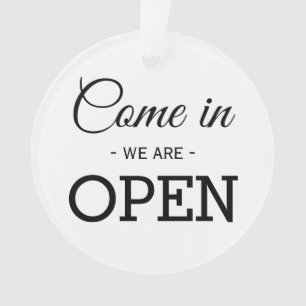 Offenes/geschlossenes Schwarz-weißes zweiseitiges Ornament