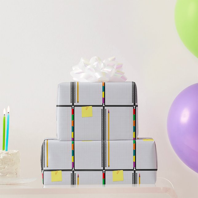 Offenes Notebook und Bleistift Geschenkpapier (Von Creator hochgeladen)