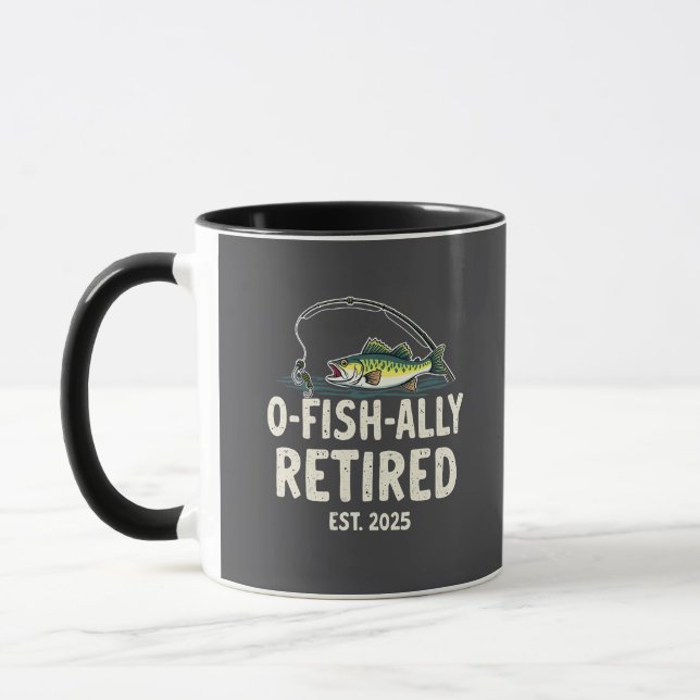 Offishally remüde Est. 2025 Ruhestand Fisher Vater Tasse (Links)