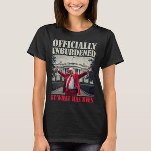 Offiziell unbelastet durch das, was Trump Victo wa T-Shirt