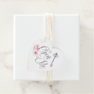 Öffnen Sie Elegantes Script Vintag Key & Florals Geschenkanhänger