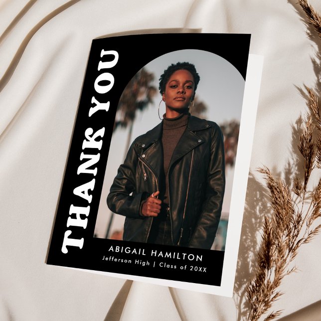 Offset Arch Black and White 4 Foto Abschluss Dankeskarte (Von Creator hochgeladen)