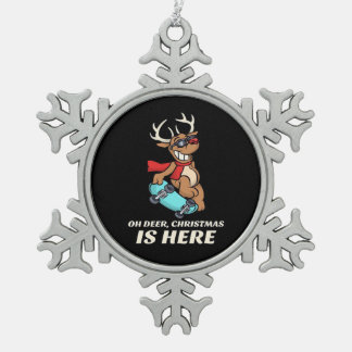 Oh Deer Christmas Is Here Skateboarding Deer Graph Schneeflocken Zinn-Ornament