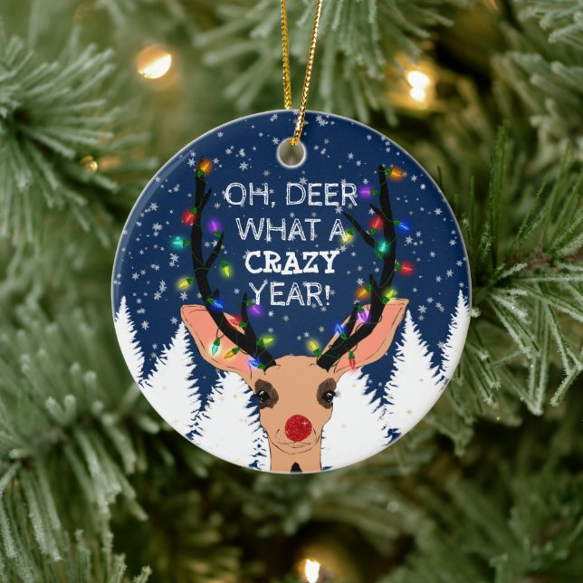 Oh Deer Crazy Year Rentier Lights Weihnachtsschnee Keramik Ornament (Baum)