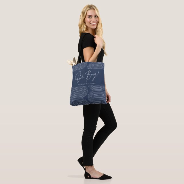Oh Junge Dusche geometrisch blau elegant (Am Model)