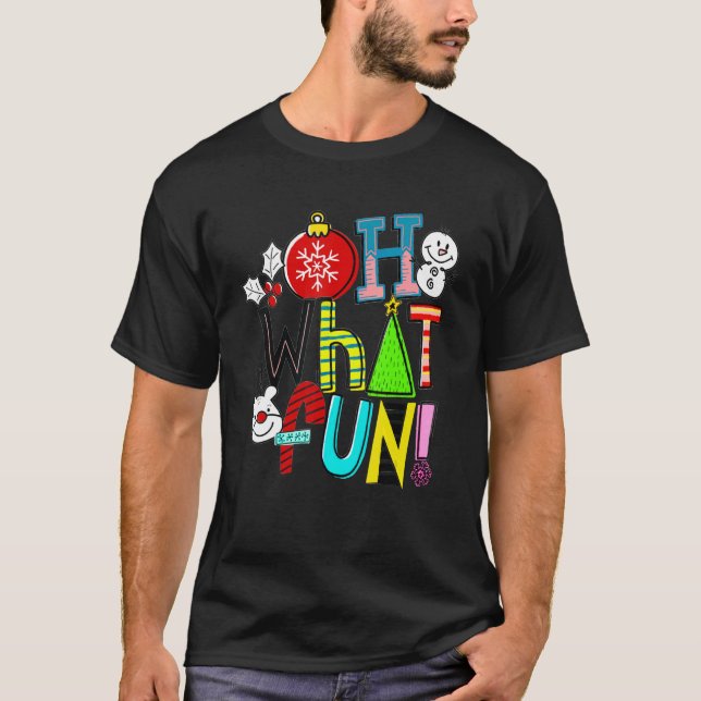 Oh What Fun Christmas Shirt With Wreath And Tree (Vorderseite)