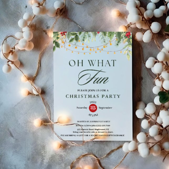 Oh What Fun Greenery String Light Christmas Party Einladung (Oh What Fun Greenery String Light Christmas Party Invitation holiday holly berries botanical branch )