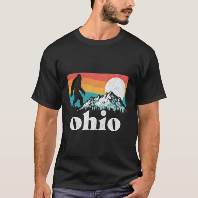 Ohio Staatsstolz Bigfoot Mountains T-Shirt (Vorderseite)