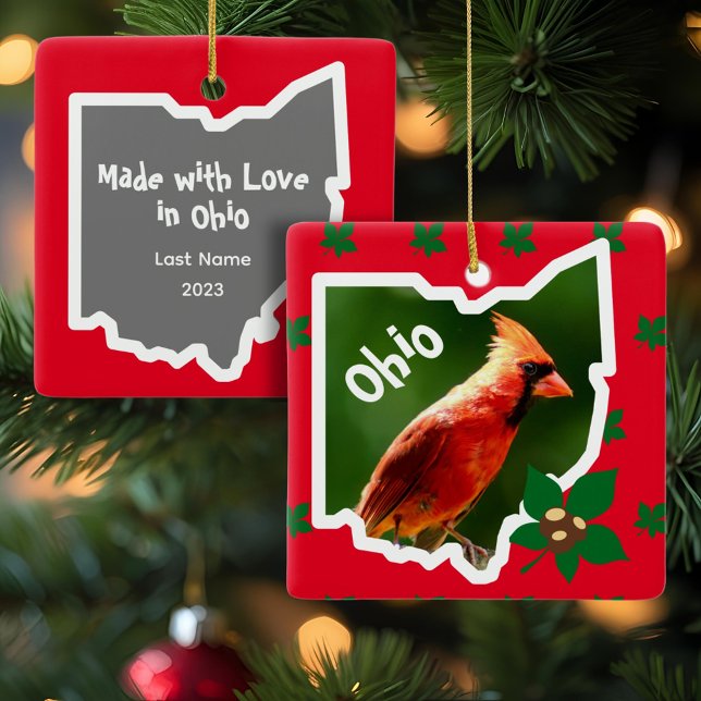 Ohio Weihnachtsschmuck mit Kardinal und Buckeyes (A Buckeye Ohio Christmas ornament with the state's bird and tree also allows you to customize.)