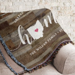 Ohio Zuhause Staat Personalisierte Holzaussicht Decke<br><div class="desc">Zeigen Sie Zuhause-Staatsstolz mit diesem niedlichen rustikalen Imitat Holzplankendecke mit "Zuhause" in weißer Kalligrafie-Schrift, die mit einer Silhouette des Staat von Ohio für den Buchstaben "O" stehend ist. Eine rosa Herzillustrierung in der Staat-Karte vervollständigt das Design; Sie können die Herzposition in Ihrer Zuhause-Stadt ändern, indem Sie das Design-Tool öffnen und...</div>