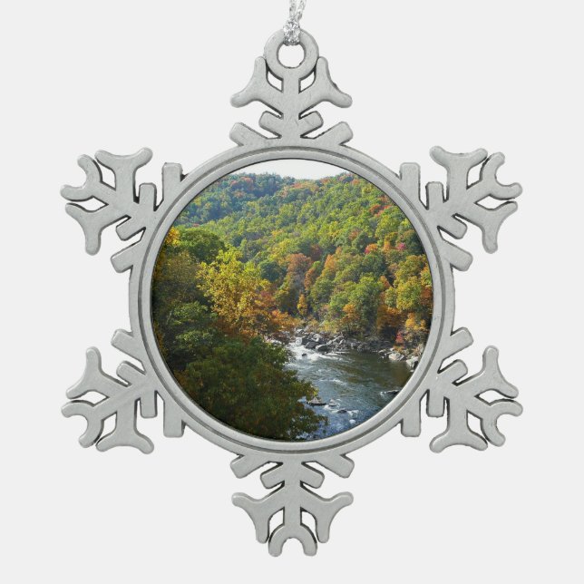 Ohiopyle Fluss im Herbst II Pennsylvania Herbst Schneeflocken Zinn-Ornament (Vorderseite)