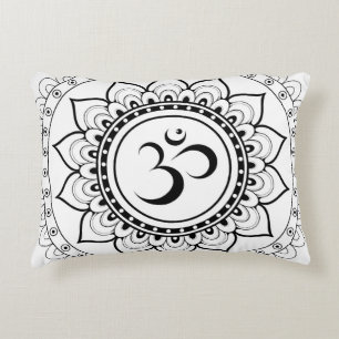 Ohm Mandala Om Mandala White & Black Dekokissen