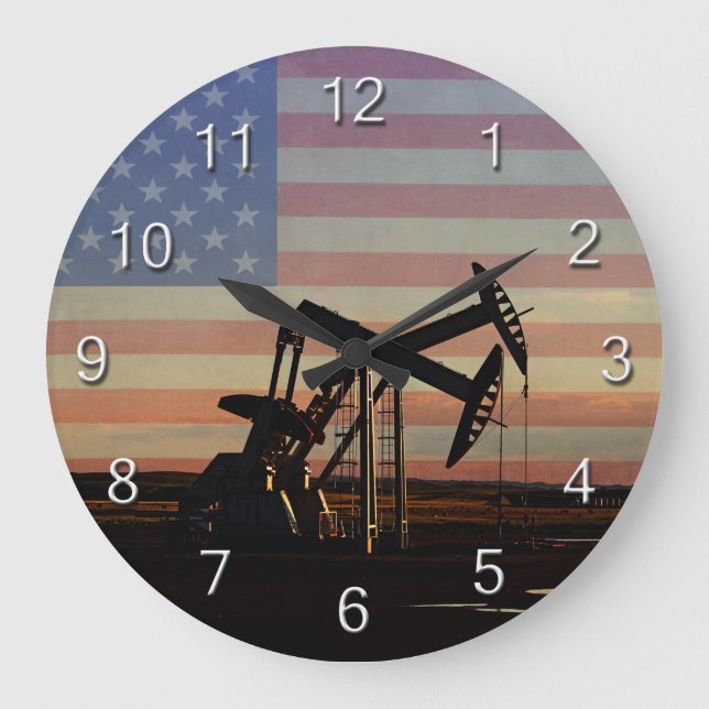 Oil Well and American Flag Große Wanduhr (Vorderseite)
