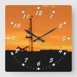 Oil Workover Rig White Numbers Quadratische Wanduhr