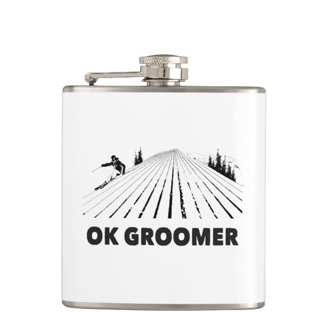 Ok Groomer Skiing Flachmann (Vorderseite)