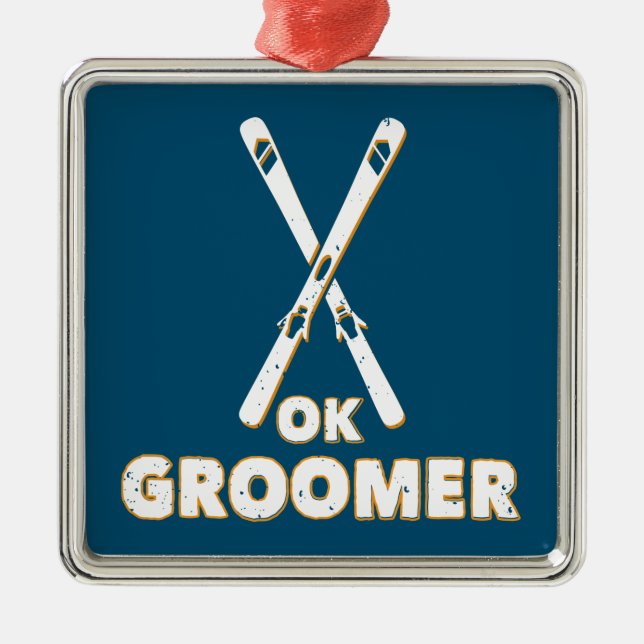 Ok Groomer Skis Ornament Aus Metall (Vorne)