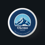 Okemo Vermont Skigebiet Souvenirgeschenk Button<br><div class="desc">Knopf aus Okemo Vermont mit einem wunderschönen blauen Berg mit sonniger Hintergrundfarbe und die Option,  Text hinzuzufügen.</div>