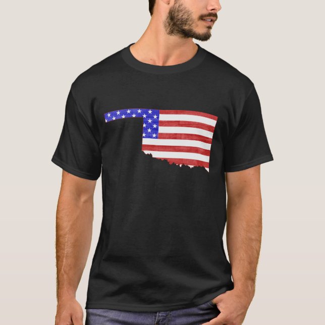 Oklahoma Shaped American Flag Patriotic Oklahoman T-Shirt (Vorderseite)