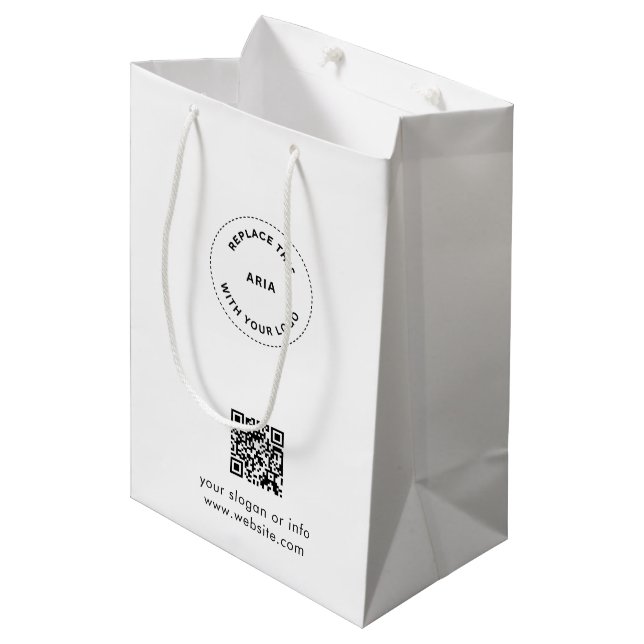 Öko Kraft Custom Logo & QR Geschenktasche für Unte Mittlere Geschenktüte (Vorderseite Schrägansicht)