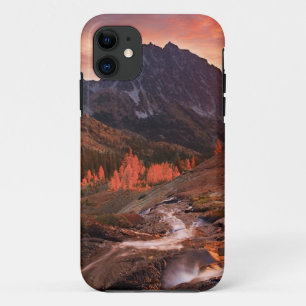 Oktober-Licht auf Scheinwerfer-Becken Case-Mate iPhone Hülle