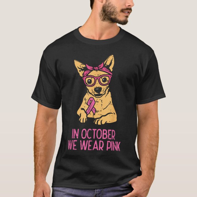 Oktober Wir tragen Pink Chihuahua Dog T-Shirt (Vorderseite)