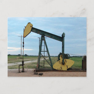 Öl-Jack, Pumpjack, auf einem Feld Postkarte