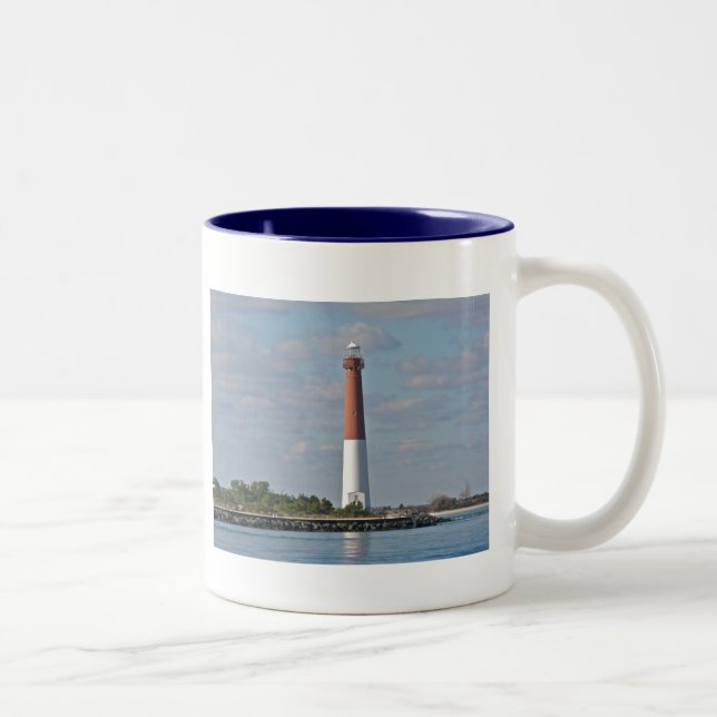 "Old Barney" Barnegat Lighthouse LBI NJ Zweifarbige Tasse (Rechts)
