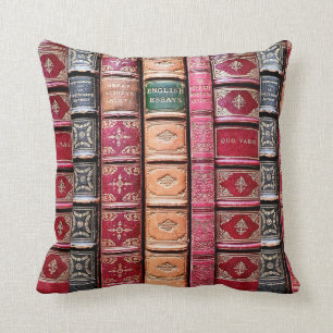 Old Book Library (English Essays) Kissen