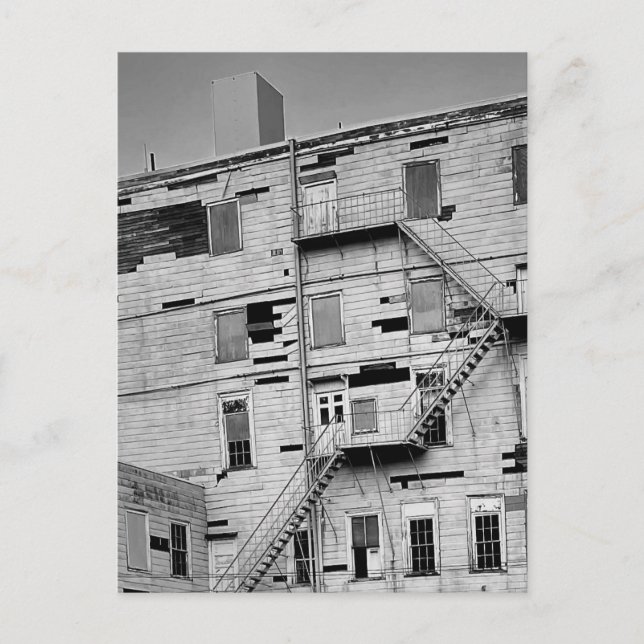 Old Dilapitated Abandoned Factory Building Photo Postkarte (Vorderseite)