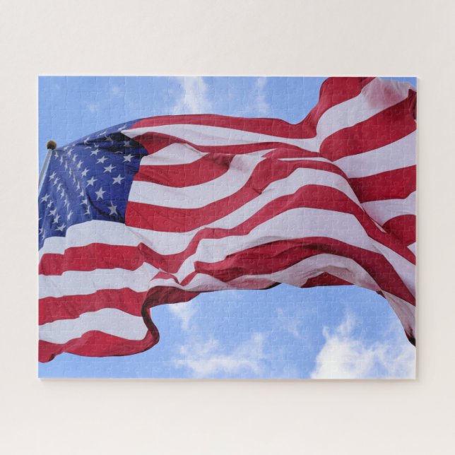 Old Glory in the Breeze - 16x20 - 520 Stk. Puzzle (Horizontal)