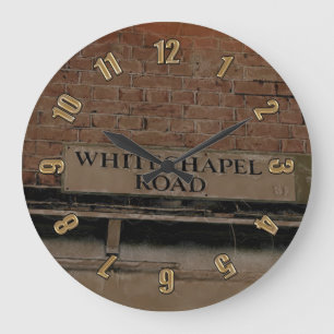 Old Haunts - Whitechapel Road, London Große Wanduhr