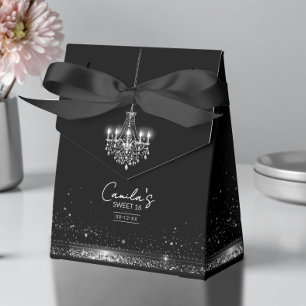 Old Hollywood B & W Chandelier Sweet 16 ID1108 Geschenkschachtel