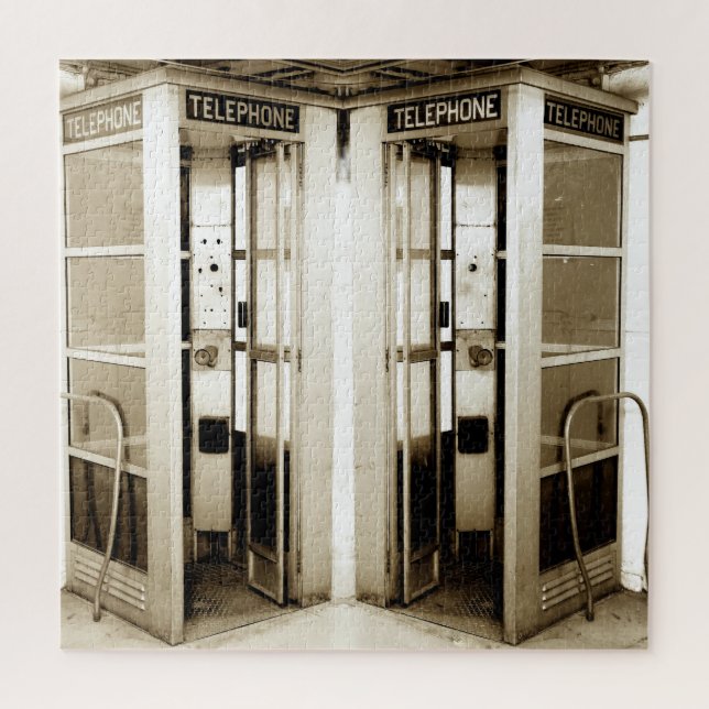 Old Phone Booths Fotograph Puzzle (Vertikal)