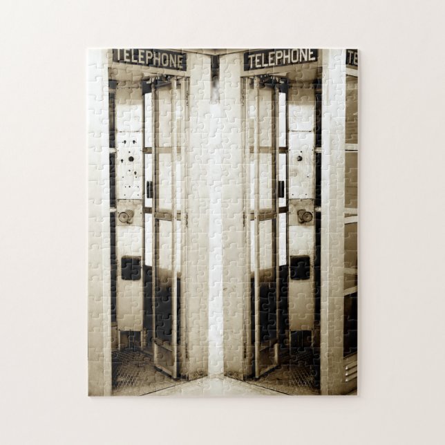 Old Phone Booths Fotograph Puzzle (Vertikal)