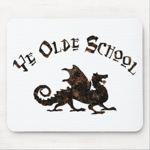 Old School - Mittelalterlicher Drache König Artus Mousepad