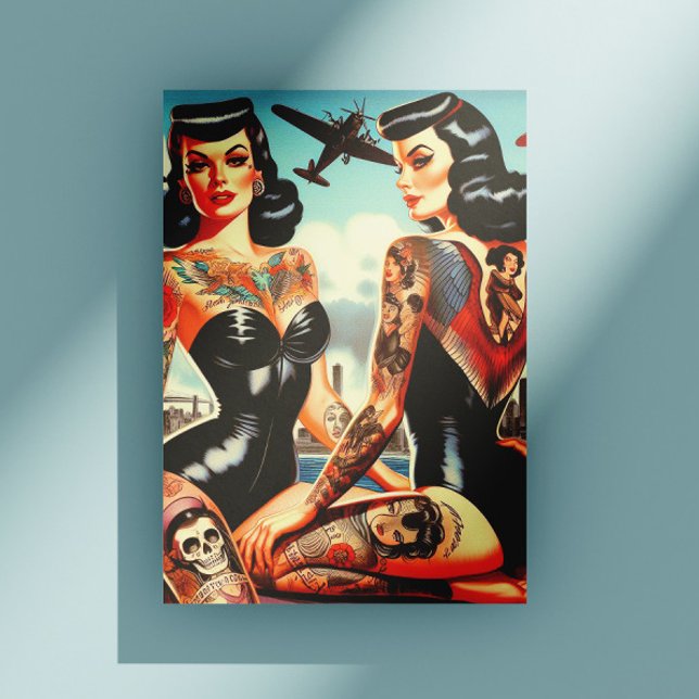 Old School Tatttooed Pin-up Postkarte (Von Creator hochgeladen)
