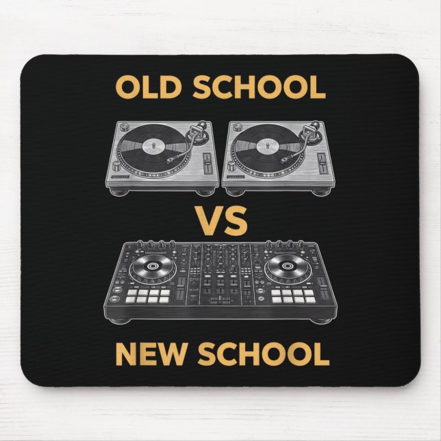 Old School vs New School DJ Plattenspieler vs Cont Mousepad (Vorne)