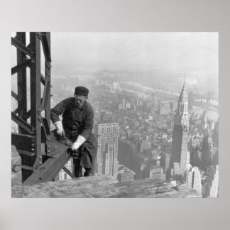 Old Timer Steel Worker on Empire State Gebäude Poster