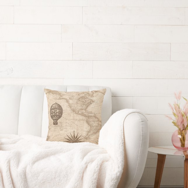 Old World Map Throw Kissen (Liege)