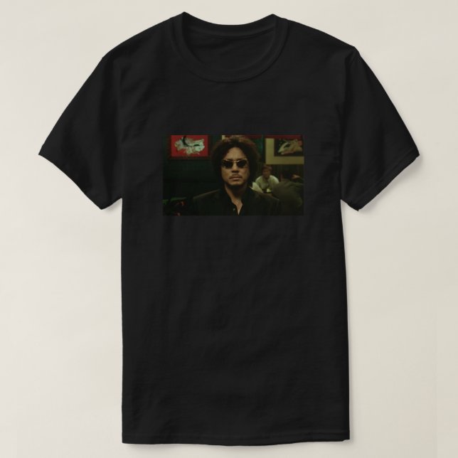 OLDBOY (2003) - Oh Dae-su im Sushi Restaurant T-Shirt (Design vorne)