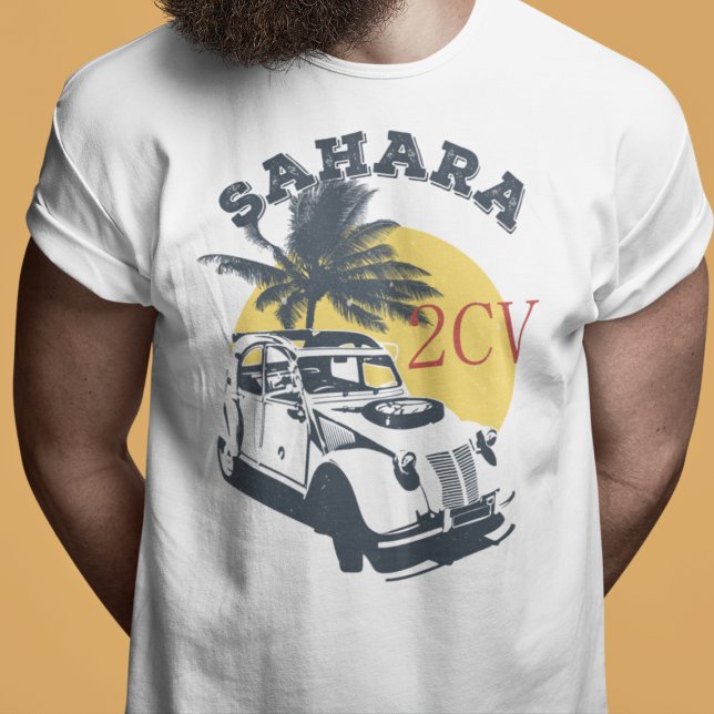 Oldtimer 2cv Ente Sahara T-Shirt (2CV Sahara Clock in White with a Dark Grey Yellow and Red Nature Illustration)