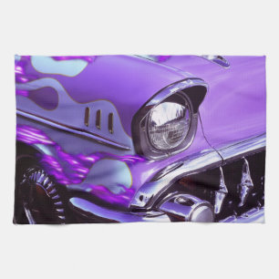 Oldtimer: Chevrolet mit brennender Motorhaube Handtuch